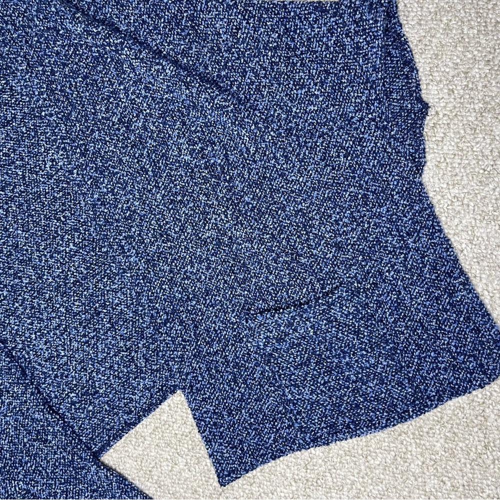 Kerry Woollen Mills merino wool wrap - Picture 5 of 6